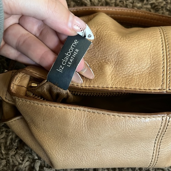 Liz Claiborne leather mini purse - Picture 5 of 5